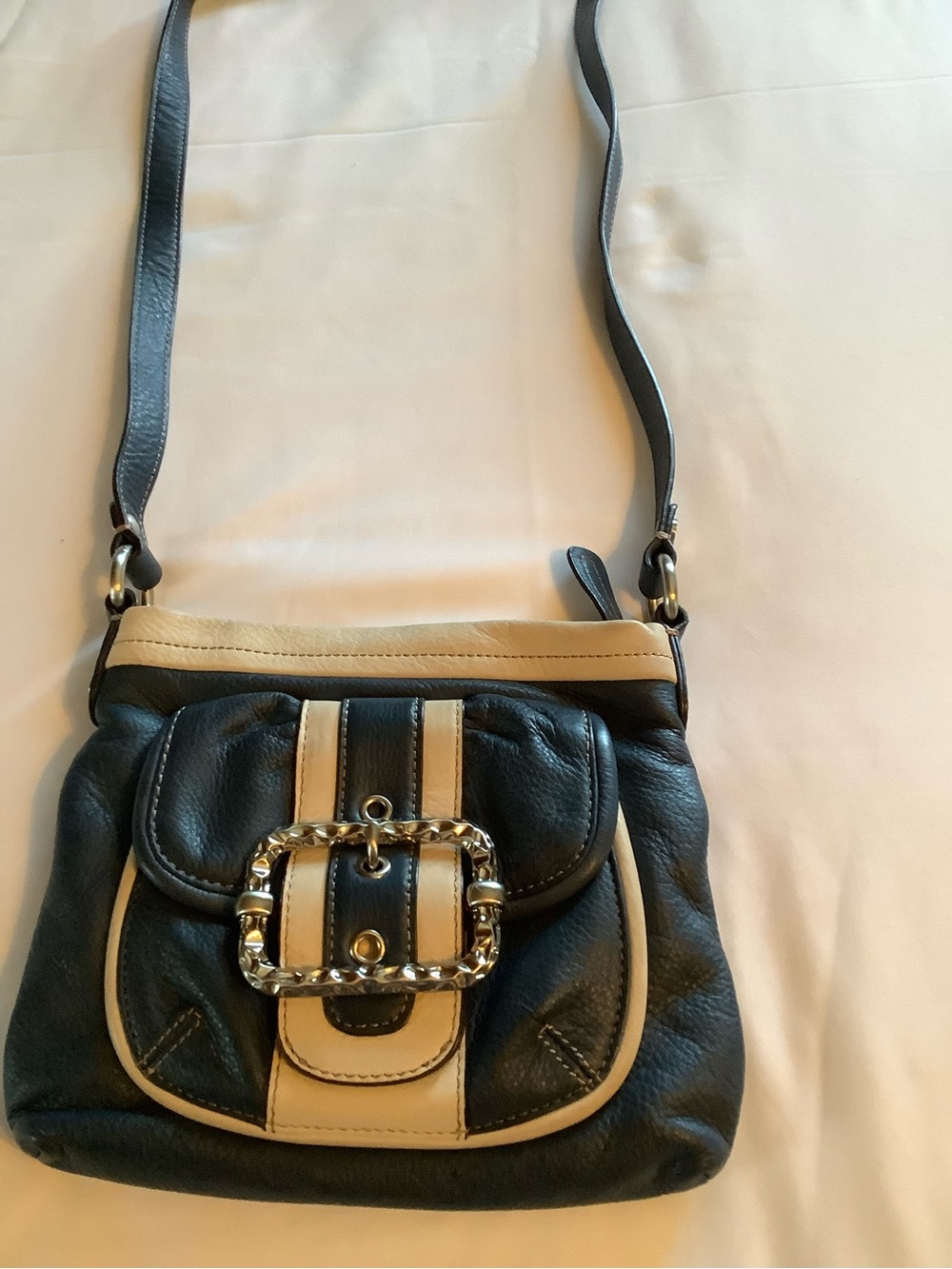 b. makowsky Blue and Cream Leather Shoulder Bag with Decorative Chain Buckle